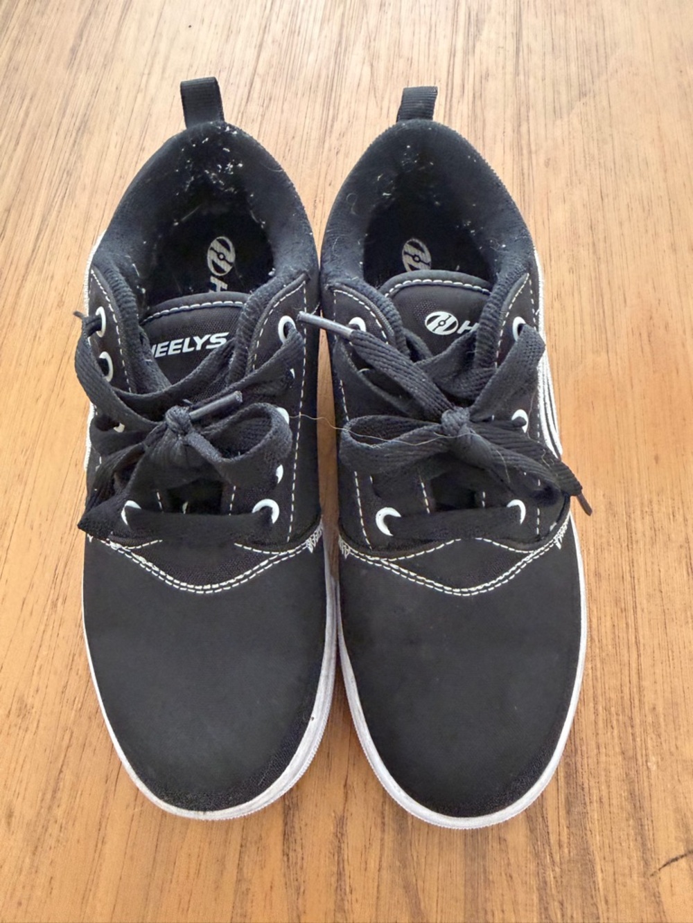 Heelys - Picture 2 of 5